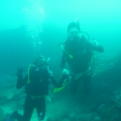 2 Divers